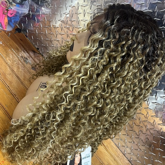 Water wave style lace front - Picture 4 of 6